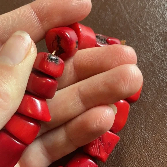 Vintage Coral Jewelry - Picture 5 of 12